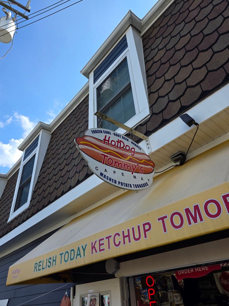 Hot Dog Tommy's - Cape May