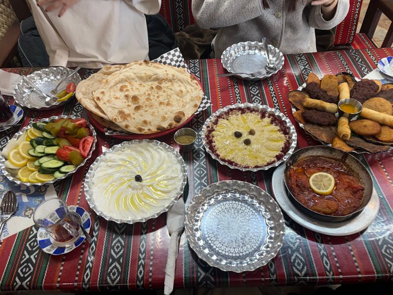 How to Order If Iraqi Breakfast Is Completely New to You How to Order If Iraqi Breakfast Is Completely New to You