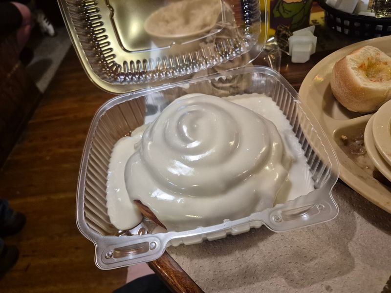 Hubcap Cinnamon Rolls Worth Every Bite Hubcap Cinnamon Rolls Worth Every Bite