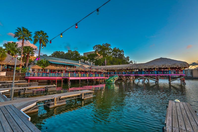 Hula Hut (Austin) Hula Hut (Austin)