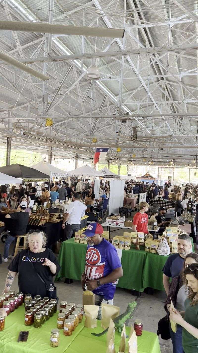 Hundreds of Vendors Offering Endless Variety Hundreds of Vendors Offering Endless Variety