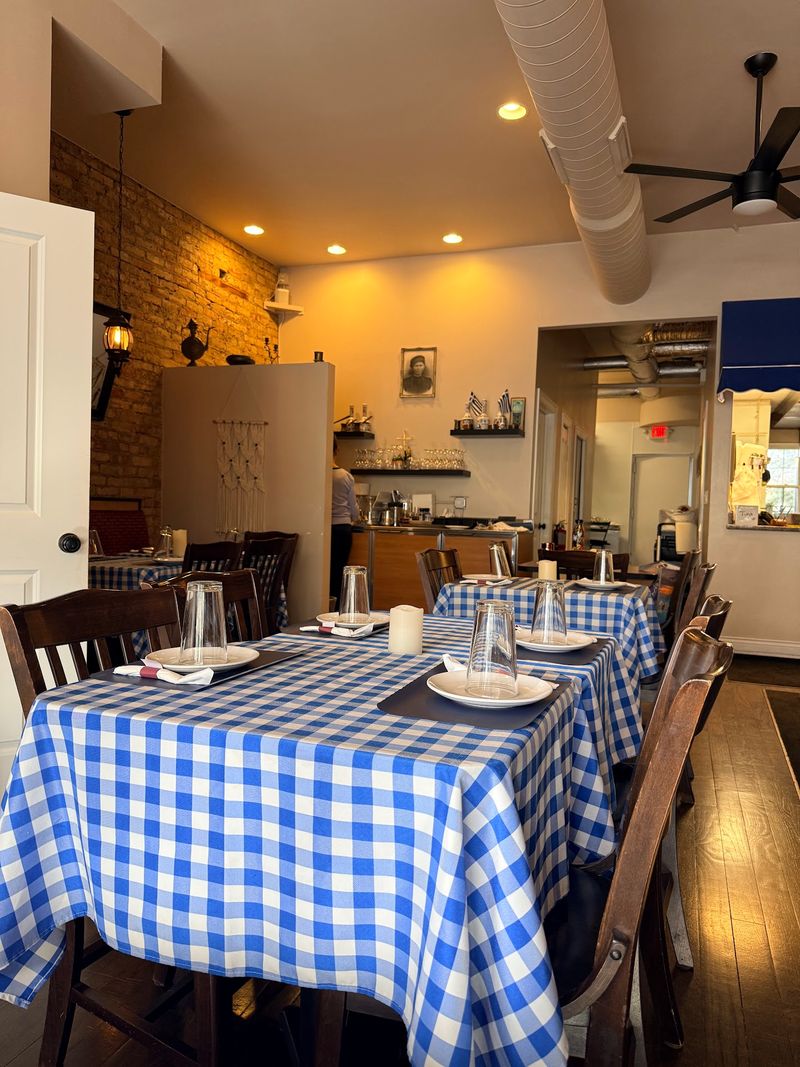 It’s Greek 2 U Grill (Chicago) It’s Greek 2 U Grill (Chicago)