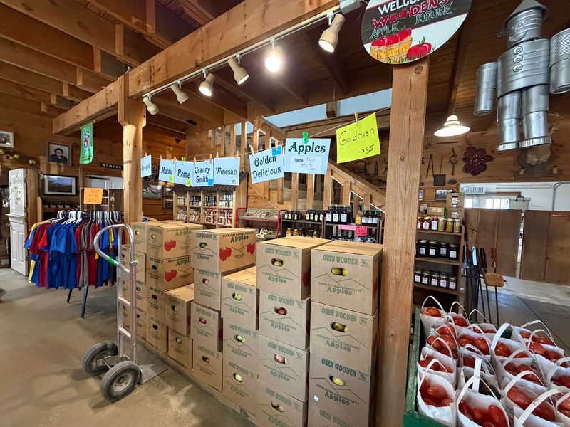 Jams, Jellies, and Apple Butter Jams, Jellies, and Apple Butter