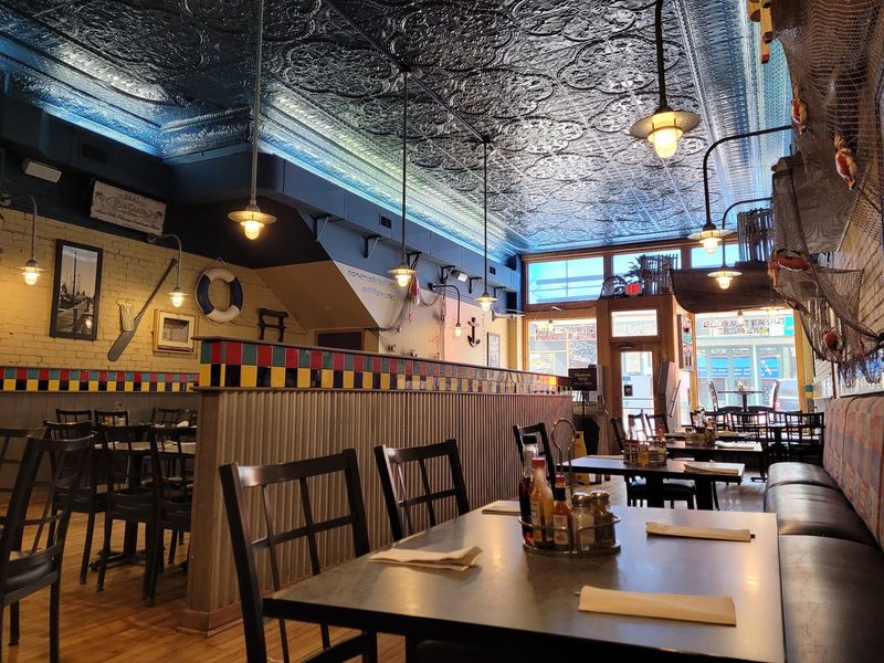 Joey's Seafood & Grill, Houghton