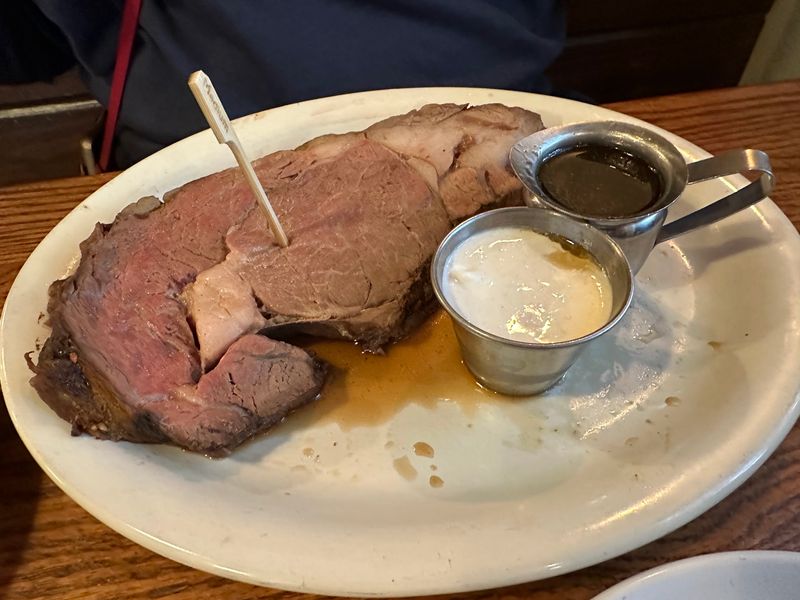 Prime Rib with Horseradish and Au Jus