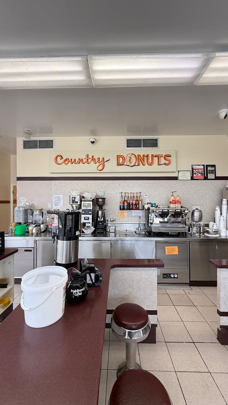 Fresh Oil, Early Hours, Real Donuts
