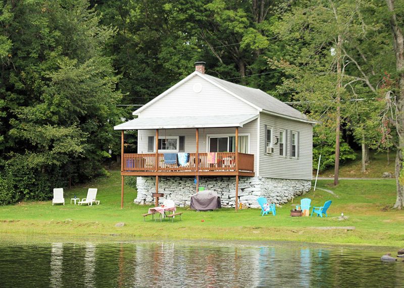 Keen Lake Camping & Cottage Resort Lakefront Cottages, Waymart Keen Lake Camping & Cottage Resort Lakefront Cottages, Waymart