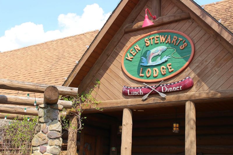 Ken Stewart’s Lodge Ken Stewart’s Lodge