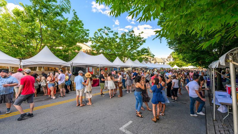 Kennett Square: Lunch First, Then Explore Kennett Square: Lunch First, Then Explore