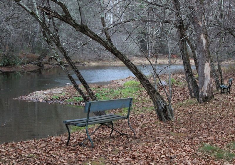 Kettle Creek moments just behind the cabins Kettle Creek moments just behind the cabins