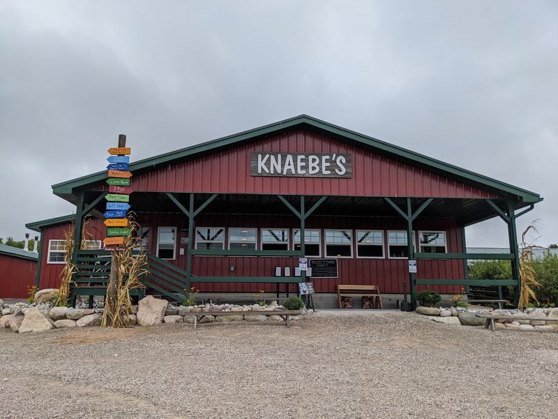 Knaebe’s Mmmunchy Krunchy Apple Farm - Rogers City Knaebe’s Mmmunchy Krunchy Apple Farm - Rogers City