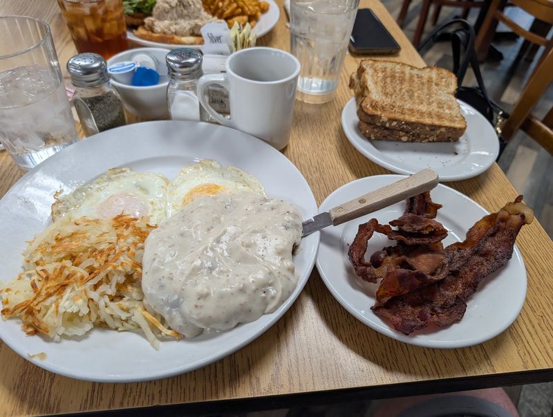 Hearty Breakfasts That Refill the Tank Fast Hearty Breakfasts That Refill the Tank Fast