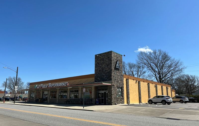 La Plaza Supermarket, Cleveland