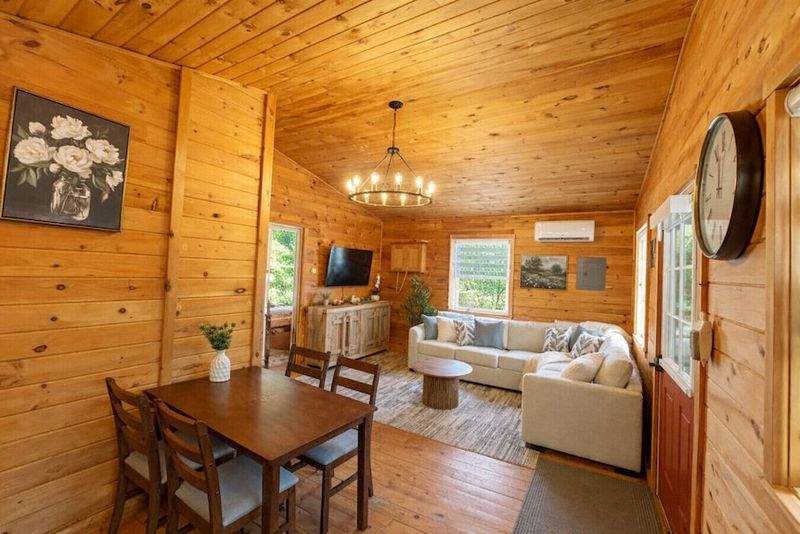 Lake Raystown Resort Waterfront Cabins & Bungalows, Entriken Lake Raystown Resort Waterfront Cabins & Bungalows, Entriken