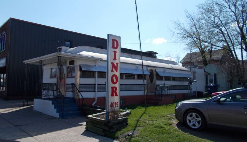 Lawrence Park Dinor (Erie) Lawrence Park Dinor (Erie)