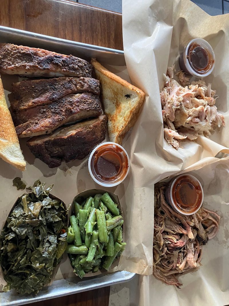 Legends Smokehouse & Grill, Clarksville