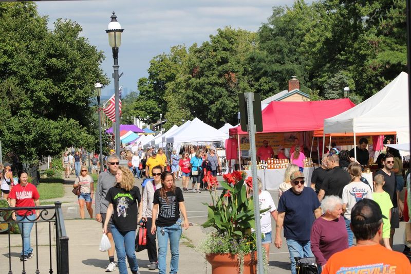 Lithopolis Honeyfest, Lithopolis