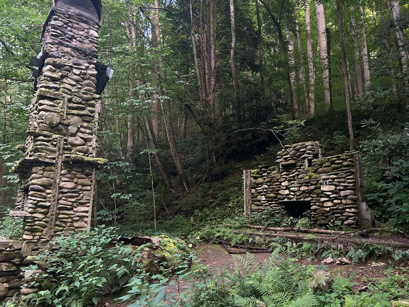 Little River, Cucumber Gap, and Jakes Creek Loop in Elkmont Little River, Cucumber Gap, and Jakes Creek Loop in Elkmont