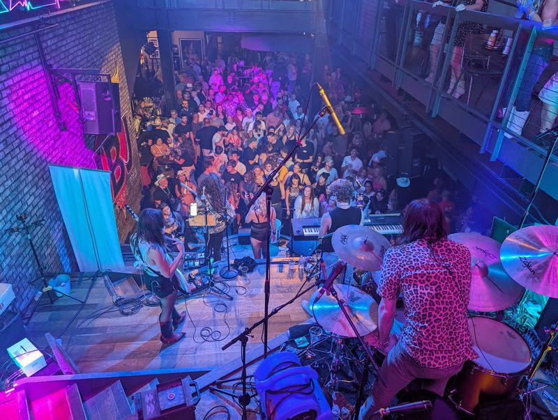 Live Bands That Start Before Lunch Live Bands That Start Before Lunch