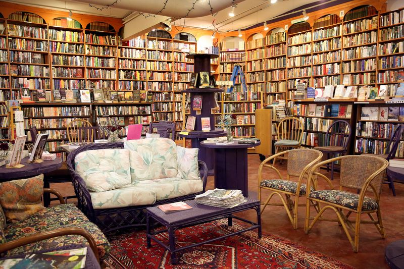 Loganberry Books (Shaker Heights) Loganberry Books (Shaker Heights)