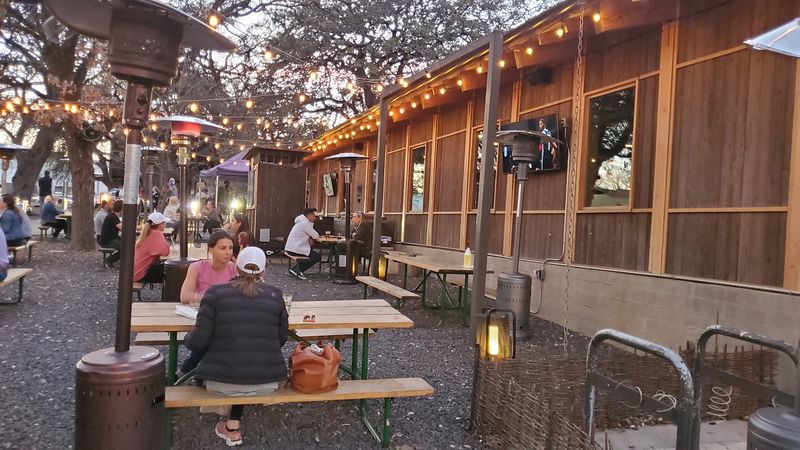 Loro Asian Smokehouse & Bar (Austin) Loro Asian Smokehouse & Bar (Austin)