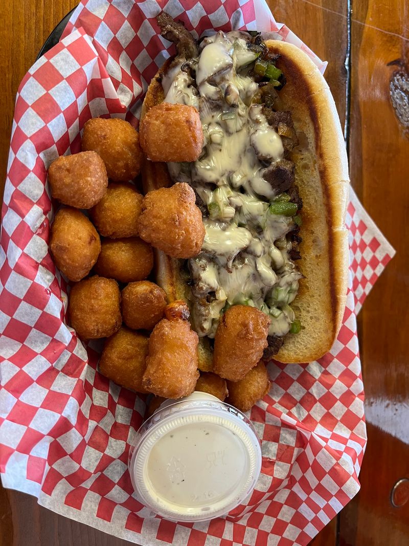 Lunch Plates Made For Hungry Lake Days