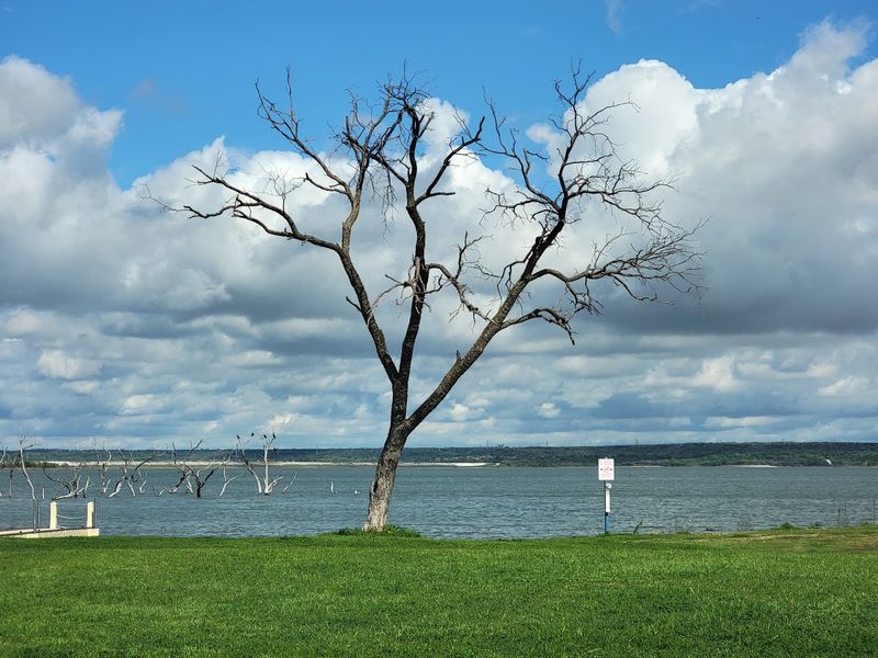 Lynn Creek Park Swim Beach (Grand Prairie)