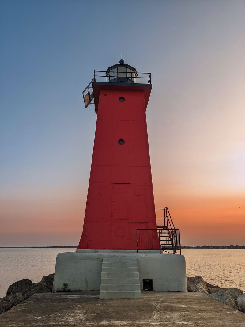 Manistique Manistique
