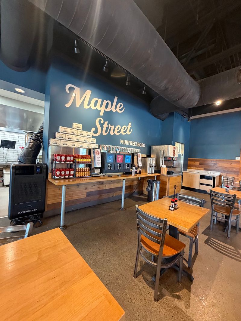 Maple Street Biscuit Company - Murfreesboro