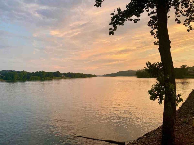 Marietta: A Riverfront Stroll