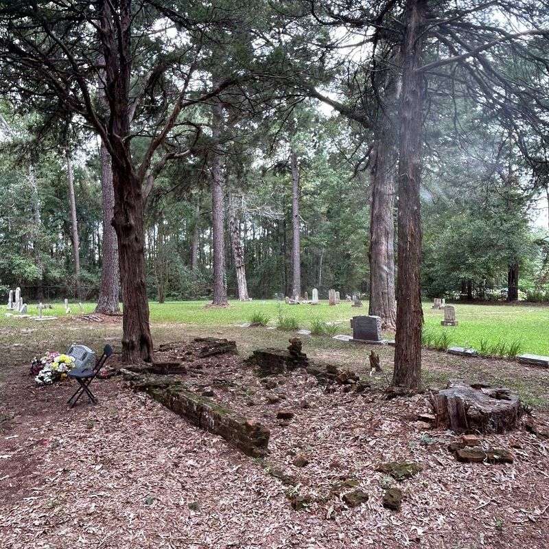 Martha Chapel Cemetery / Bowden Road "Demon Road" (Huntsville) Martha Chapel Cemetery / Bowden Road "Demon Road" (Huntsville)