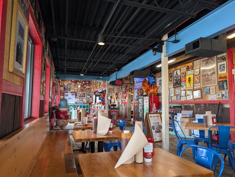 Martin's Bar-B-Que Joint, Nolensville