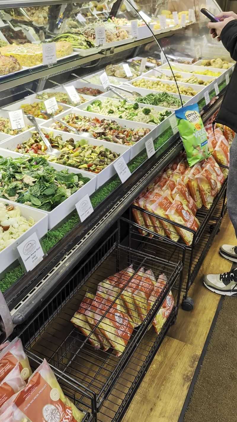Mazzella’s Gourmet Market - Mountainside