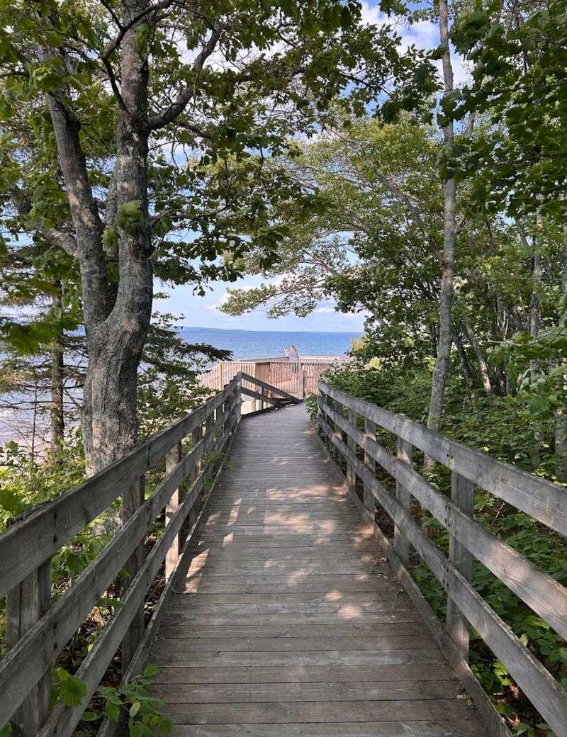 Michigan boardwalk, rocky beach, and the best slow walk on site Michigan boardwalk, rocky beach, and the best slow walk on site