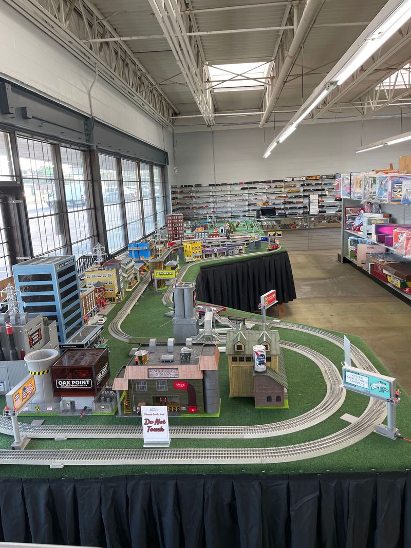 Mid-South Hobbies, Memphis