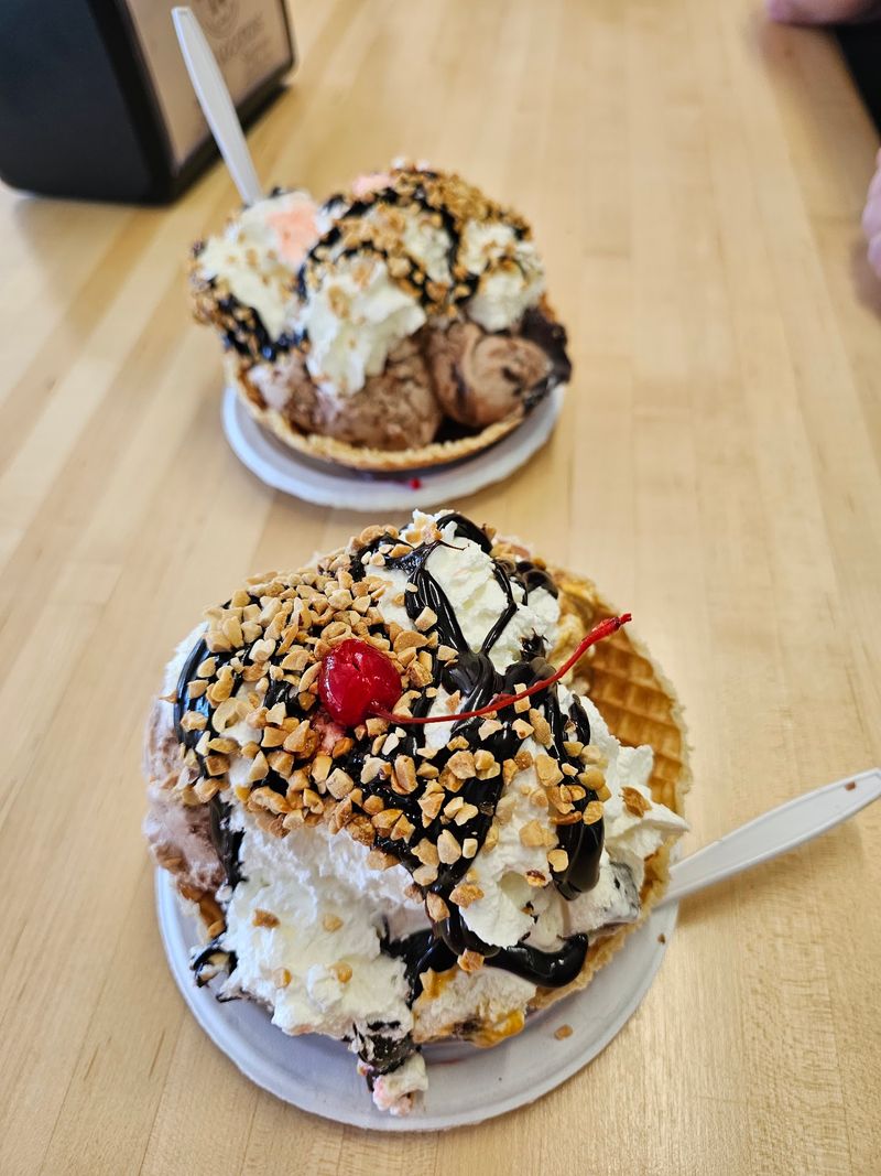 Midland's Sweet Surprise: Great Lakes Ice Cream Company Midland's Sweet Surprise: Great Lakes Ice Cream Company