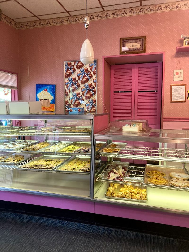 Minerva Bakery - McKeesport