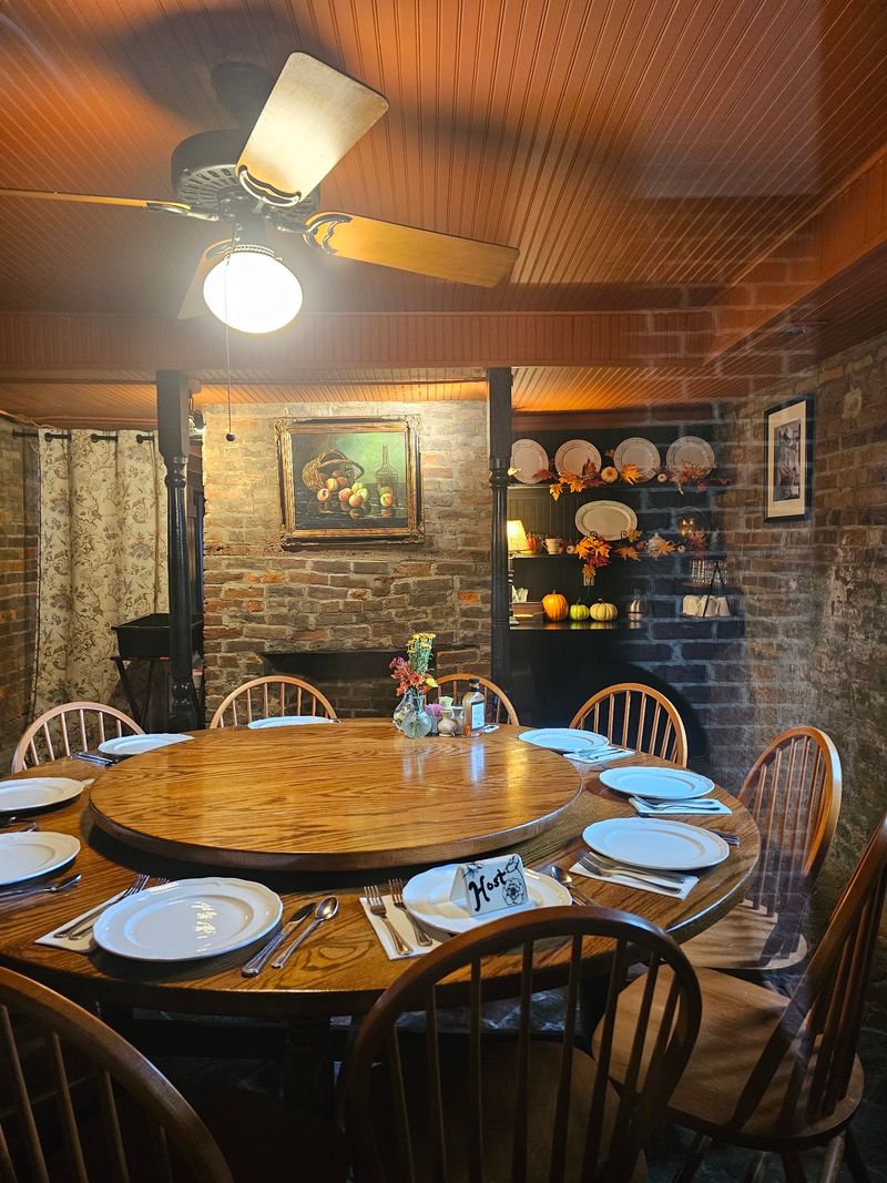 Miss Mary Bobo's Restaurant Miss Mary Bobo's Restaurant