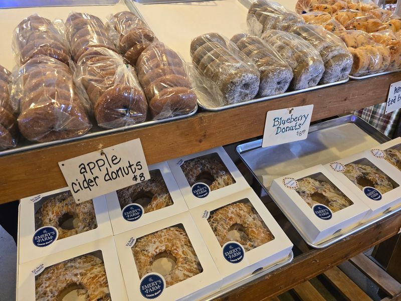 More Than 20 Pie Varieties Make Choosing the Hard Part More Than 20 Pie Varieties Make Choosing the Hard Part