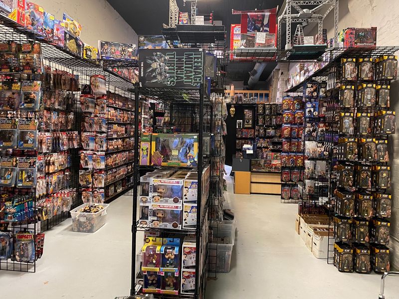 Music City Toys & Collectibles, Watertown