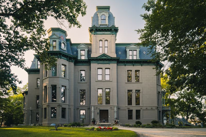 Hegeler Carus Mansion (La Salle)