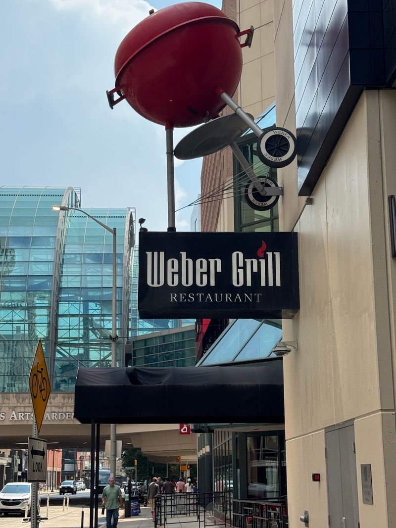 Where Downtown Smoke Meets Steakhouse Style Where Downtown Smoke Meets Steakhouse Style