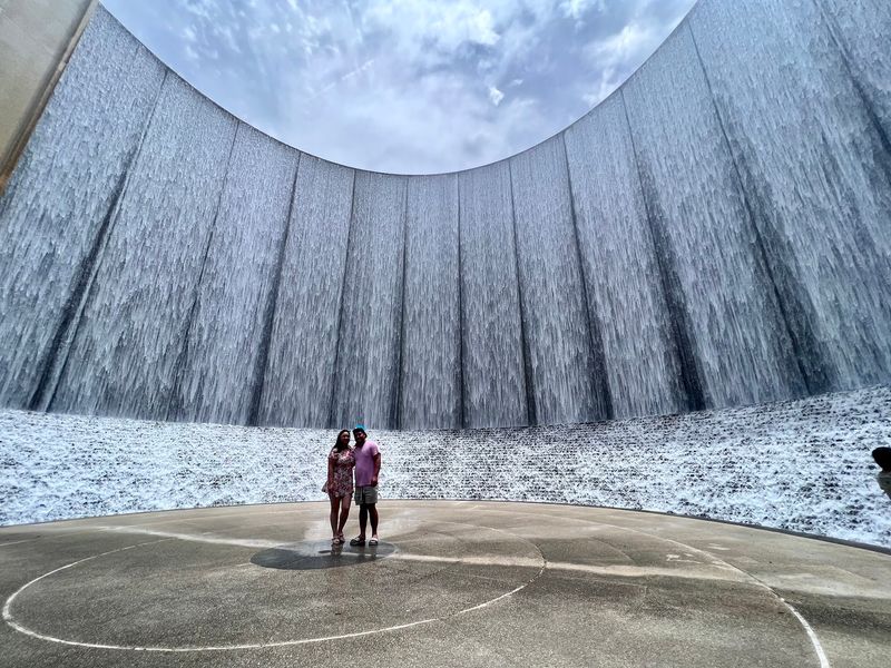 Natural Cooling System That Beats Houston's Brutal Heat Natural Cooling System That Beats Houston's Brutal Heat