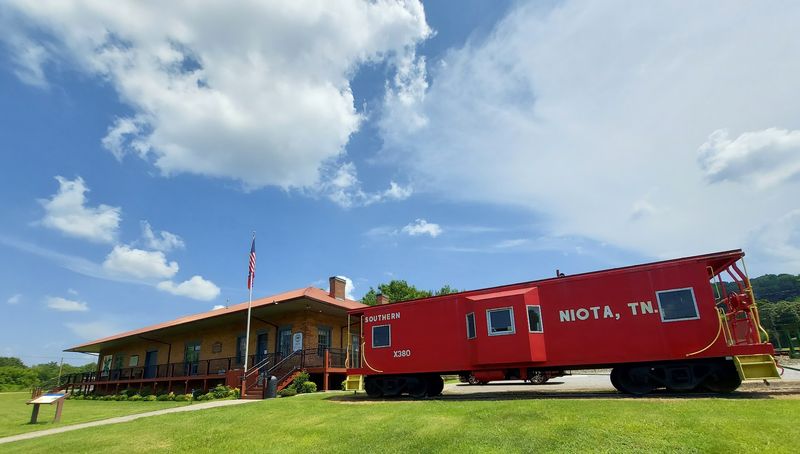 Niota TN Southern RR Depot, Niota