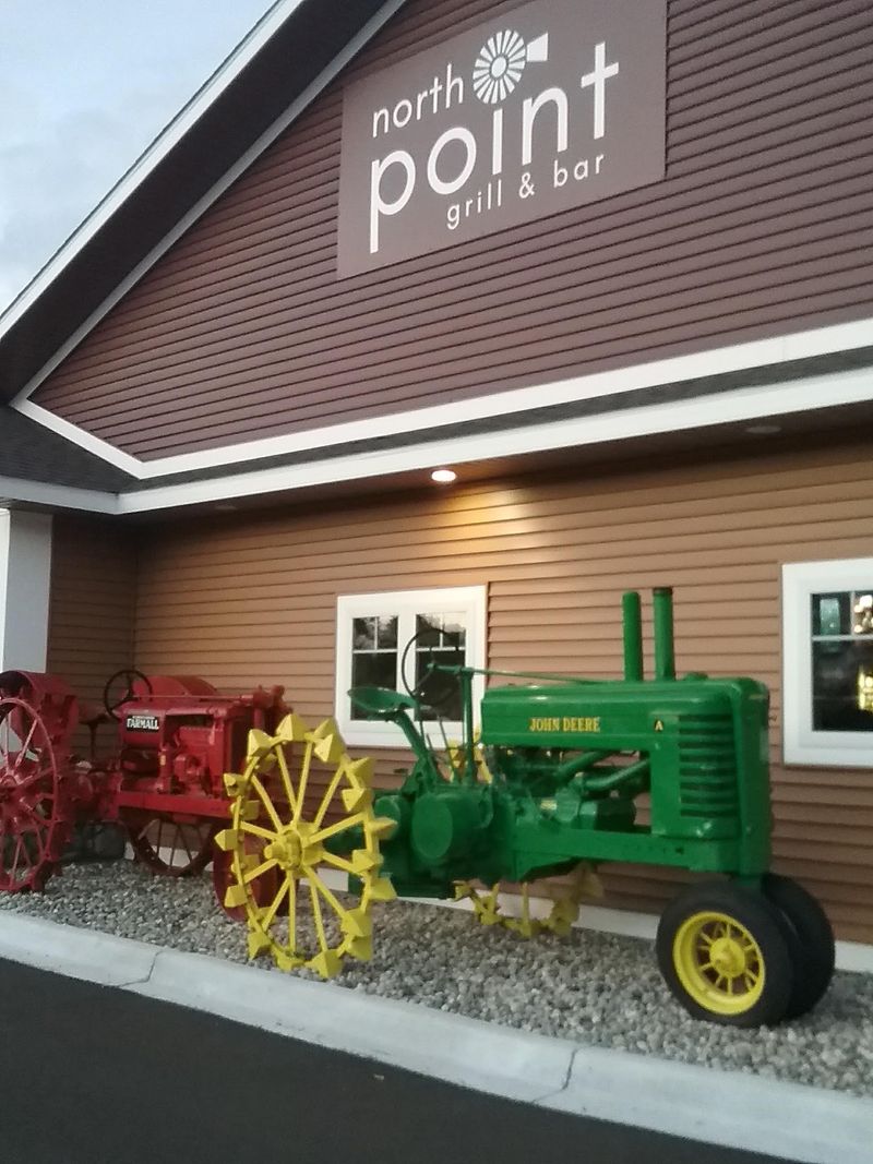 North Point Grill & Bar - Kawkawlin