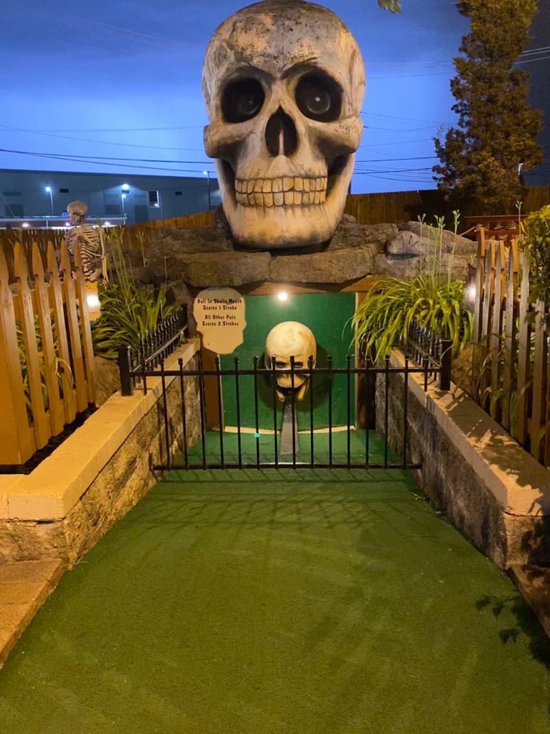 Mini Golf With a Creepy Twist Mini Golf With a Creepy Twist