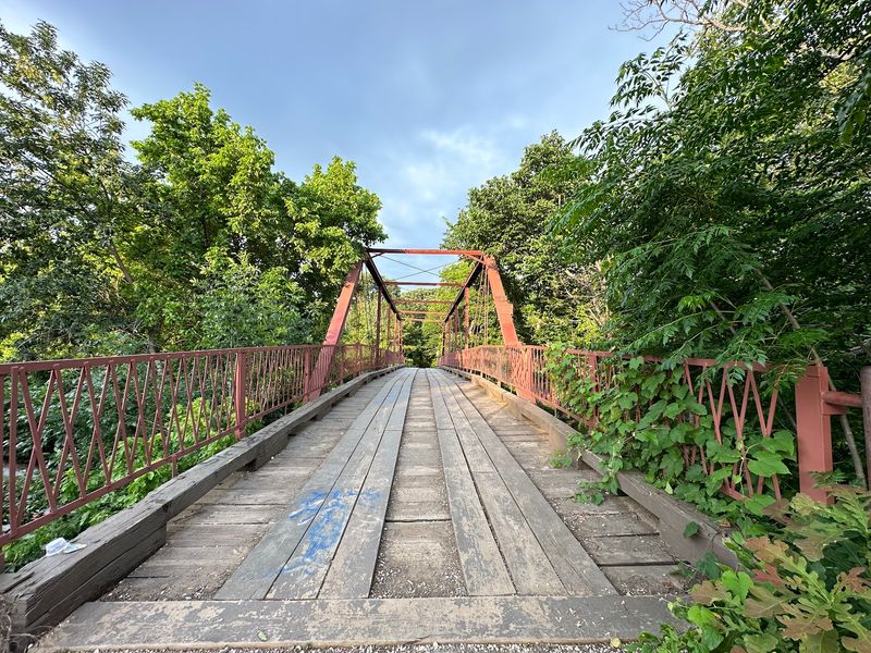Old Alton Bridge (Denton) Old Alton Bridge (Denton)
