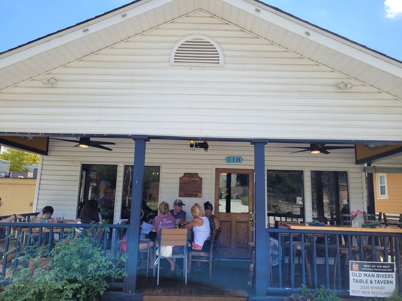 Old Man Rivers Table & Tavern, Chattanooga