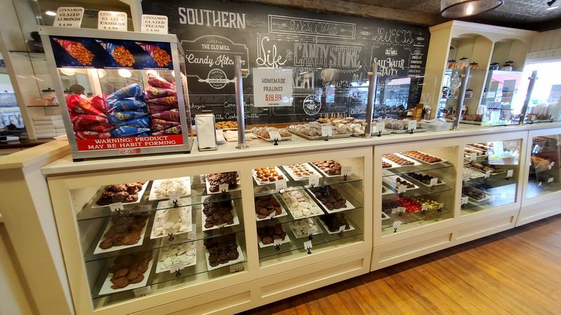 Old Mill Candy Kitchen, Pigeon Forge