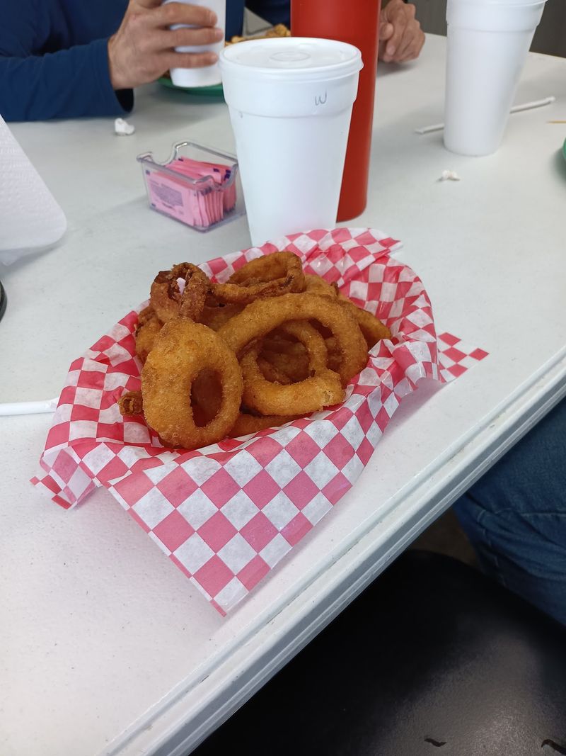 Onion Rings That Set the Gold Standard